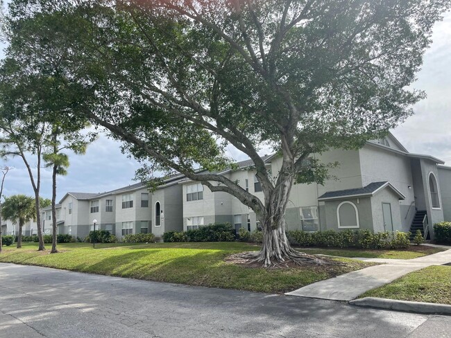 1401 Village Blvd in West Palm Beach, FL - Building Photo - Building Photo