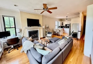 13 Worcester St, Unit 2a in Boston, MA - Foto de edificio - Building Photo