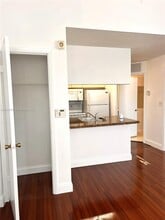 17500 NW 67th Ct in Hialeah, FL - Building Photo - Building Photo