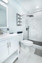 1647 NW 29th Ave in Miami, FL - Building Photo - Building Photo