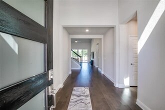 16701 Casa Anna Dr. in Pflugerville, TX - Building Photo - Building Photo