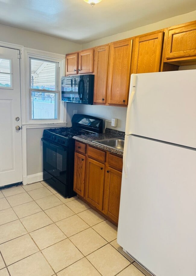 property at 4007 Lyndale Ave