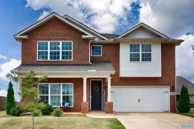 134 Heritage Lakes Blvd in New Market, AL - Building Photo - Building Photo