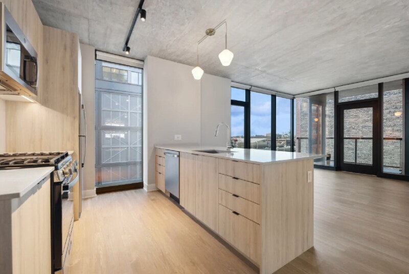 1020 W Jackson Blvd in Chicago, IL - Foto de edificio