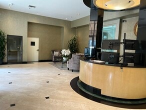 10535 Wilshire Blvd, Unit 1208 in Los Angeles, CA - Building Photo - Building Photo