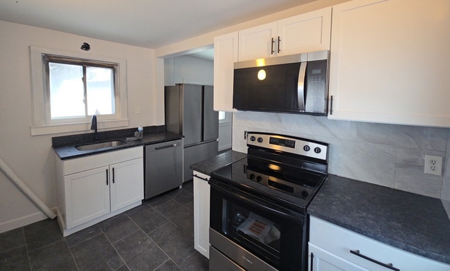 2730 Elliott Ave in Columbus, OH - Building Photo - Building Photo