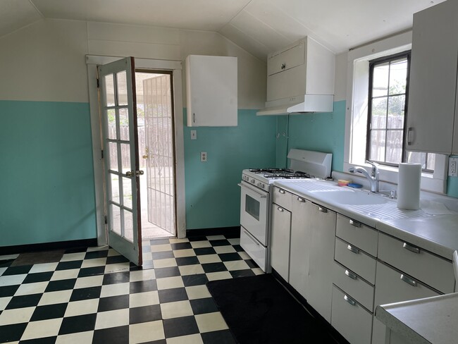 7200 Mariposa Ave in Citrus Heights, CA - Building Photo - Building Photo