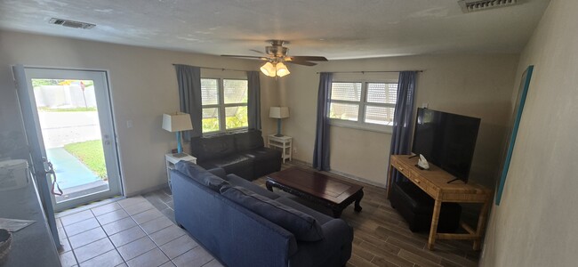 1735 Bahama Dr in Key West, FL - Building Photo - Building Photo