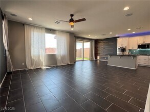 5940 Wellington Peak Rd in Las Vegas, NV - Building Photo - Building Photo