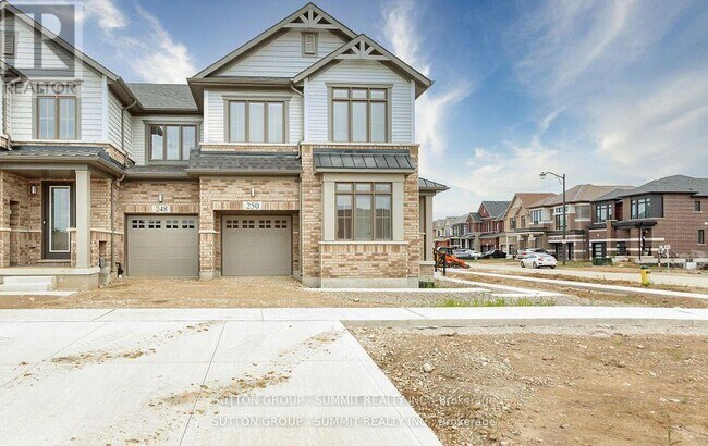 250 Newman Dr in Cambridge, ON - Building Photo - Building Photo