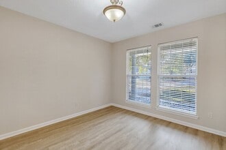 102 Silverton Rd in Pooler, GA - Building Photo - Building Photo