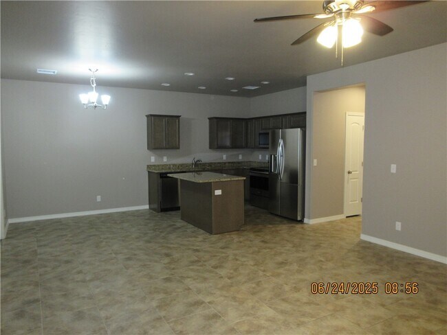3526 N Irving St in Kingman, AZ - Building Photo - Building Photo