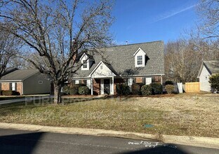 12115 Landing Green Dr in Charlotte, NC - Building Photo - Building Photo