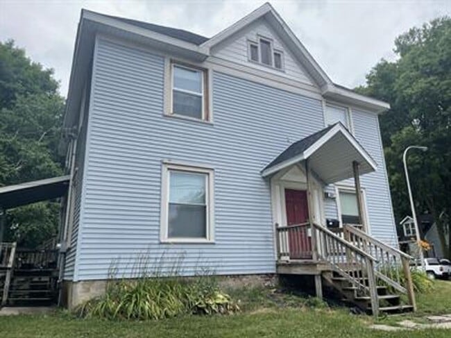 property at 301 W Eureka St