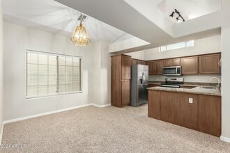 2801 N Litchfield Rd in Goodyear, AZ - Building Photo - Building Photo