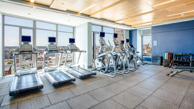 285 Summer St, Unit 7 in Boston, MA - Building Photo - Building Photo