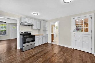 267 Orcuttville Rd, Unit 1 in Stafford Springs, CT - Building Photo - Building Photo