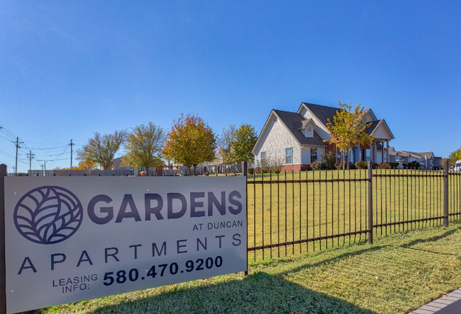 419 S 27th St in Duncan, OK - Foto de edificio - Building Photo