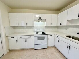 6322 NW 1st Pl in Miami, FL - Building Photo