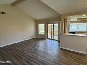 38114 Village 38 in Camarillo, CA - Building Photo - Building Photo