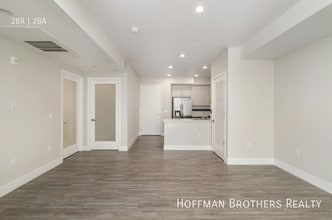 5550 Bonner Ave, Unit 402 in Los Angeles, CA - Foto de edificio - Building Photo