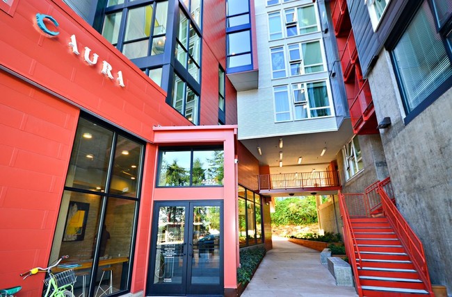 Aura West Seattle in Seattle, WA - Foto de edificio - Building Photo