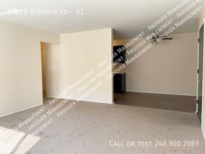 14079 Stephens Rd-Unit -B2 in Warren, MI - Building Photo - Building Photo