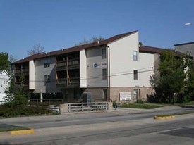 111 S Lincoln Ave Apartments