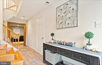 5554 Jowett Ct in Alexandria, VA - Building Photo - Building Photo