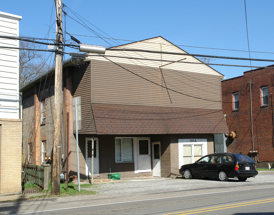 737-A Little Deer Creek Valley Rd in Russellton, PA - Building Photo