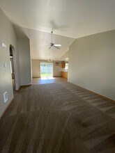 904 Speyers Rd in Selah, WA - Building Photo - Building Photo