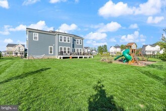 1108 Coubertin Dr SE in Leesburg, VA - Building Photo - Building Photo