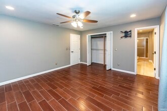 7122 Woods Dr in Newburgh, IN - Building Photo - Building Photo