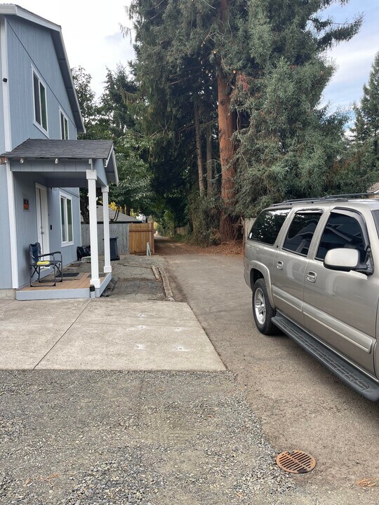 1195 Norway St NE in Salem, OR - Foto de edificio