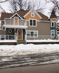 218 E Washington St, Unit upper unit - 6