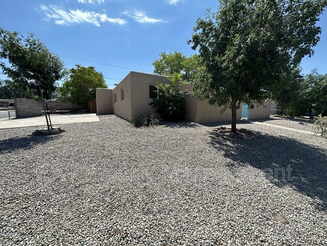 3524 Cuervo Dr NE in Albuquerque, NM - Building Photo - Building Photo