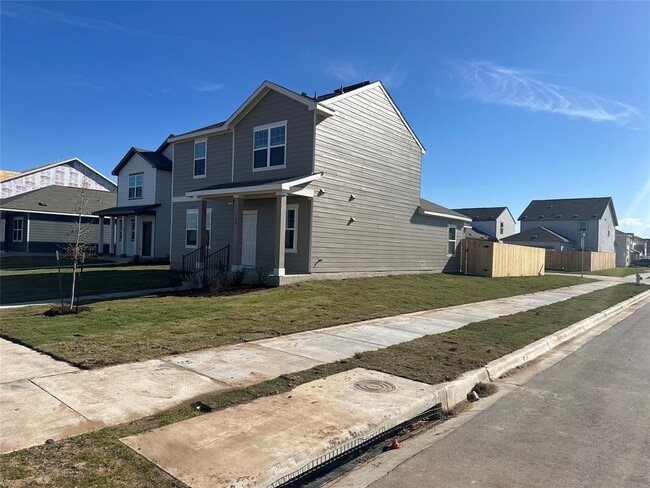 152 Mullen Wy in Taylor, TX - Building Photo - Building Photo