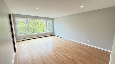 3658 N Laramie Ave in Chicago, IL - Building Photo - Building Photo