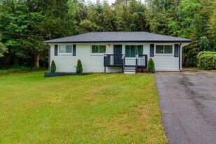 2636 Sandtown Rd SW in Marietta, GA - Building Photo