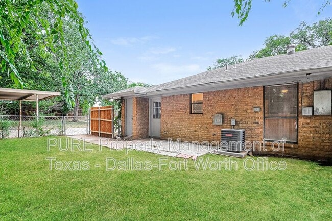 7527 Windhaven Rd in North Richland Hills, TX - Building Photo - Building Photo