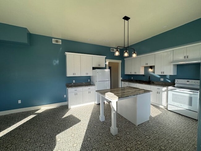 2729 California St in Eureka, CA - Building Photo - Building Photo