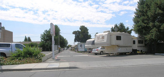 Fairfield Mobile Home Park Apartments