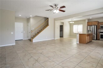 11925 Orense Dr in Las Vegas, NV - Foto de edificio - Building Photo