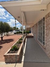 3253 Tomahawk St in El Paso, TX - Foto de edificio - Building Photo