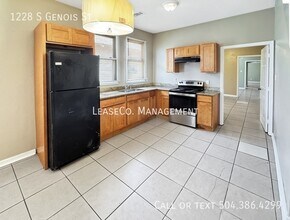 1228 S Genois St in New Orleans, LA - Building Photo - Building Photo