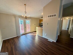 6091 Raintree Bend in Lithonia, GA - Building Photo - Building Photo