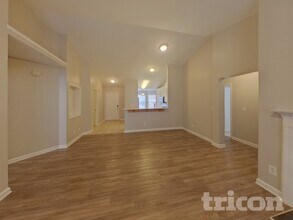 6314 Spanish Moss Ln in Charlotte, NC - Building Photo - Building Photo