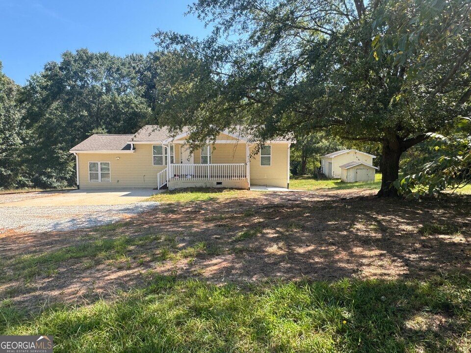 400 Tunis Rd in Mcdonough, GA - Building Photo