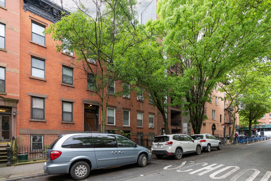 280 Warren Street in Brooklyn, NY - Foto de edificio