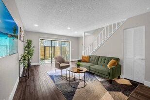 13803 Heritage Club Dr, Unit SI ID1511049P in Tampa, FL - Building Photo